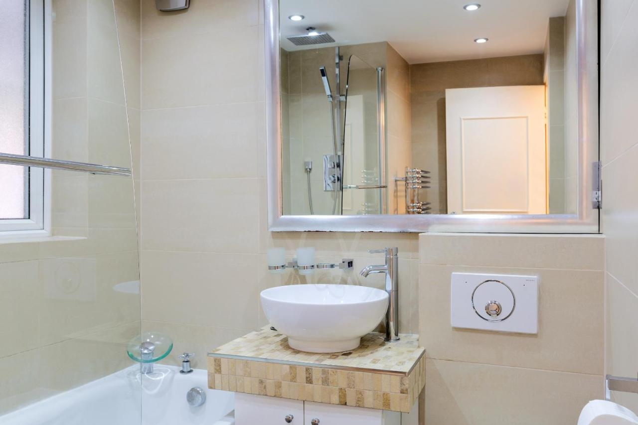 Spacious 3 Bedroom Apt In Covent Garden London Eksteriør bilde